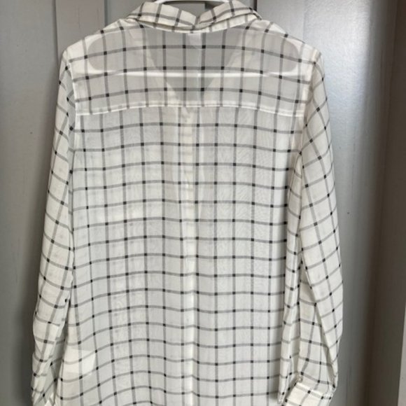 Blouse - Picture 2 of 3